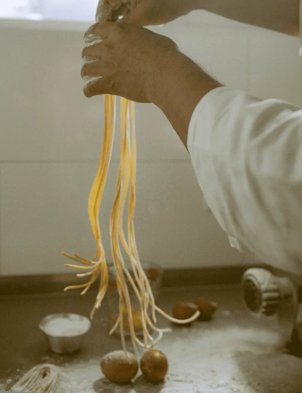 Elaboracion de pasta fresca en la cocina de Symposium Lima